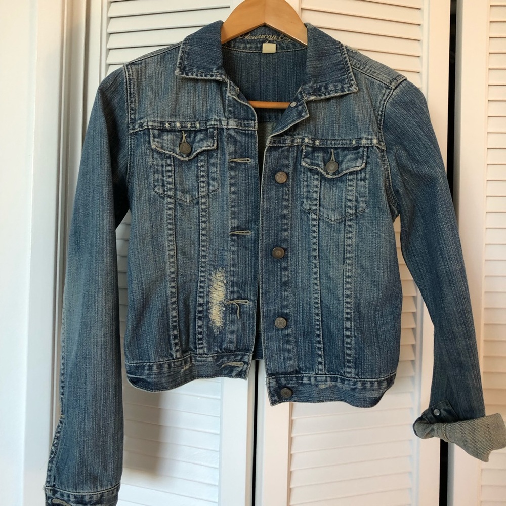 Jean jacket - Picture 1 of 1